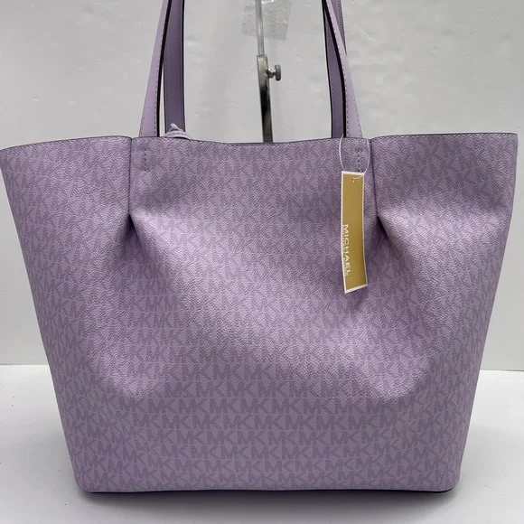 MICHAEL KORS Carson Large Signature Logo CZ Shoulder Tote Bag
Light Quartz
NWT - Picture 10 of 16